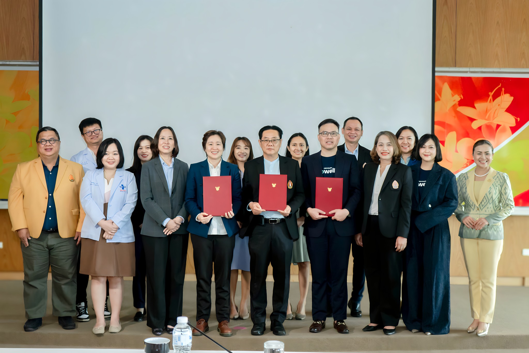 มหาวิทยาลัยนครพนม จับมือภาคเอกชน ลงนาม MOU พัฒนาบริการทางการแพทย์และสุขภาพดิจิทัล