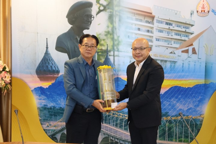 คณะแพทยศาสตร์ มหาวิทยาลัยนครพนม  ร่วมต้อนรับ ผู้ตรวจราชการกระทรวงสาธารณสุข เขตสุขภาพที่ 8